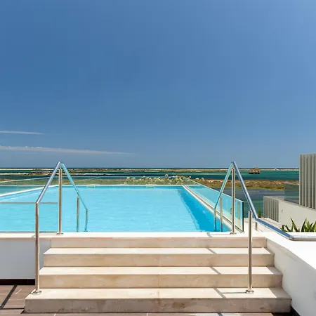 Ocean Front With Pool In Appartamento Fuzeta